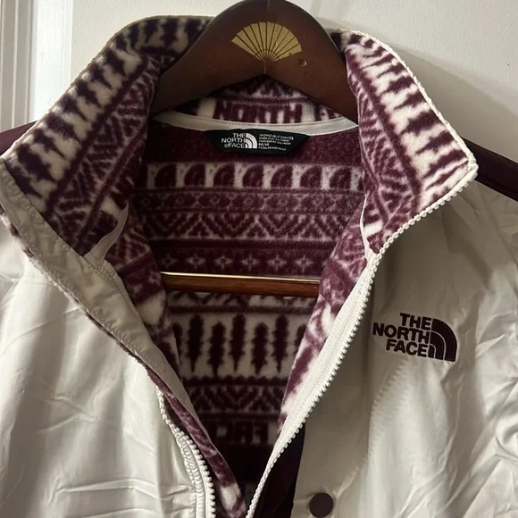 The North Face Jacket,Light Medium Size New with out Tag - Picture 3 of 6